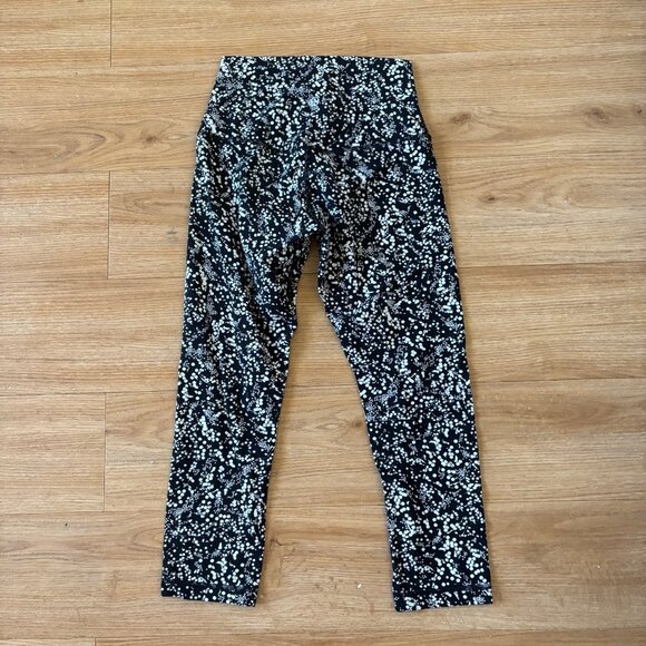 Lululemon Athletic Align High Rise Crop Yoga Pants 21” Chirasu Black Size 4 - Picture 2 of 9